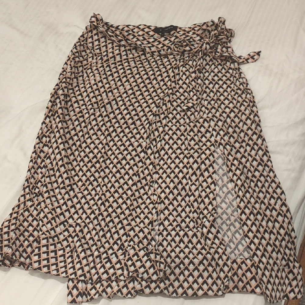 🩷 Who What Wear Black and Cream A-Line Skirt